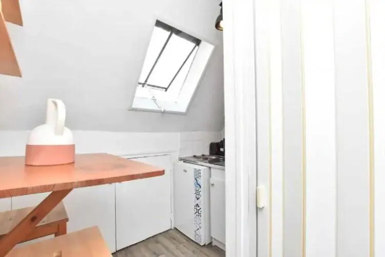 Cosy Studio En Plein Coeur Du 16E Arrondissement Paryż 0*,  Francja